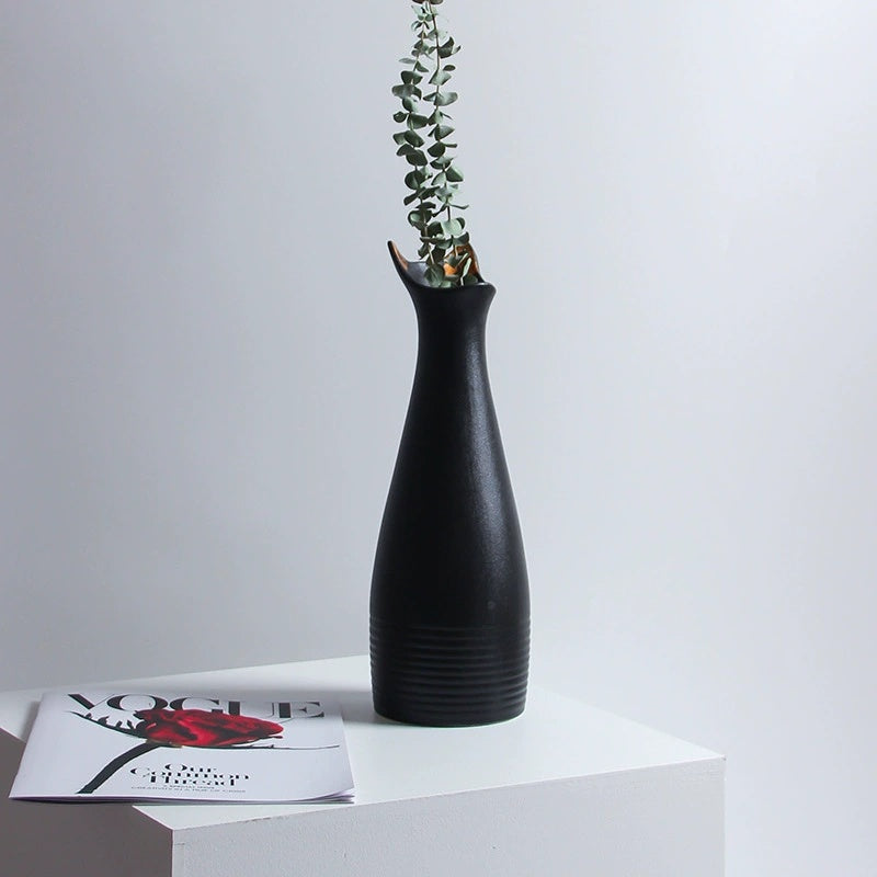 Cute cat-like ceramic vase, Nordic style, simple and cute, decoration for dried flower arrangement, hydroponic living room