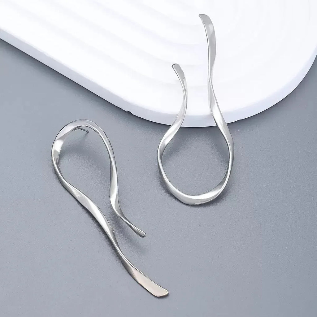 Abstract three-dimensional design earrings cool and handsome temperament fashion women exquisite retro ear hanging jewelry acces - Luvia