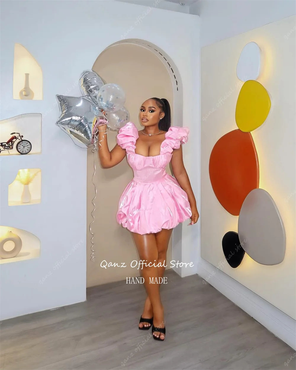 Qanz Pink Shiny Satin Prom Dresses Sweetheart Short Birthday Party Dress Spaghetti Straps Mini Vestidos De Graduación Customized