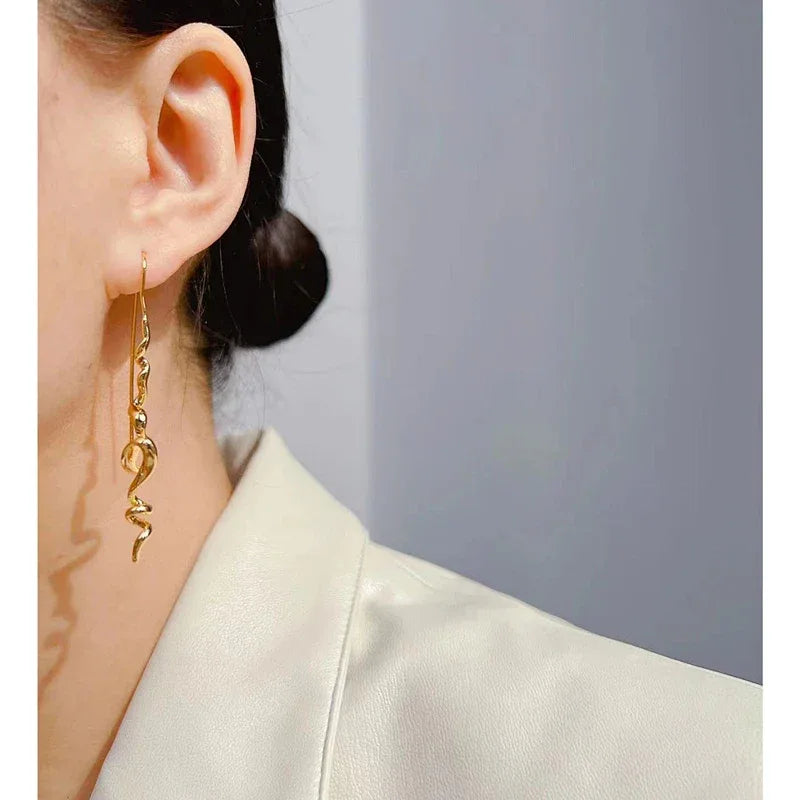 Abstract three-dimensional design earrings cool and handsome temperament fashion women exquisite retro ear hanging jewelry acces - Luvia