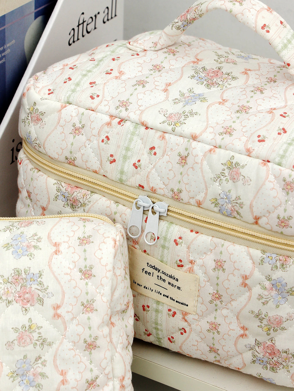 1pc/set floral  quilted makeup bag, cute large capacity makeup bag, travel essential makeup bag, multifunctional makeup bag