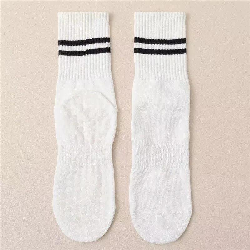 1 Pair Women's Yoga Socks with Silicone Grips Non Slip Fitness Socks for Pilates Dance and Workout Anti Slip Sports Socks - Luvia